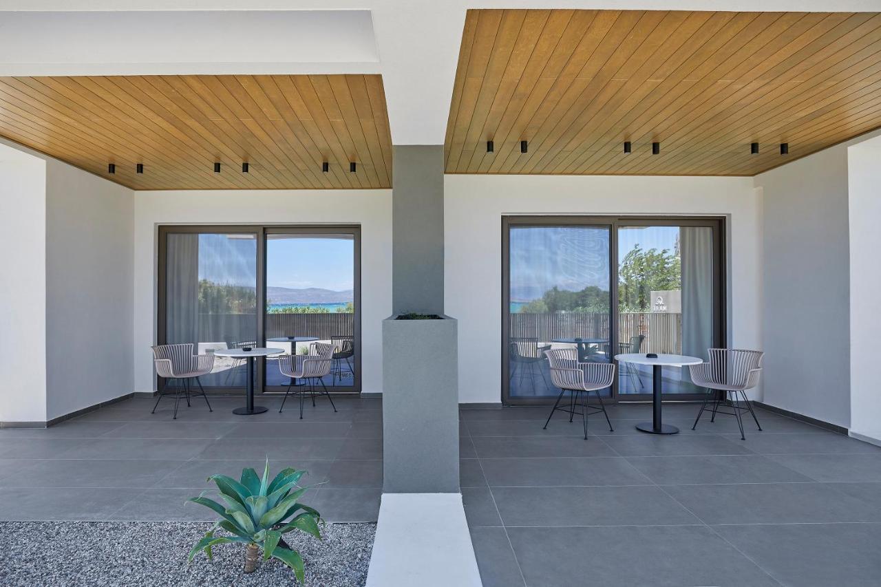 Mare Suites Λέχαιο Εξωτερικό φωτογραφία